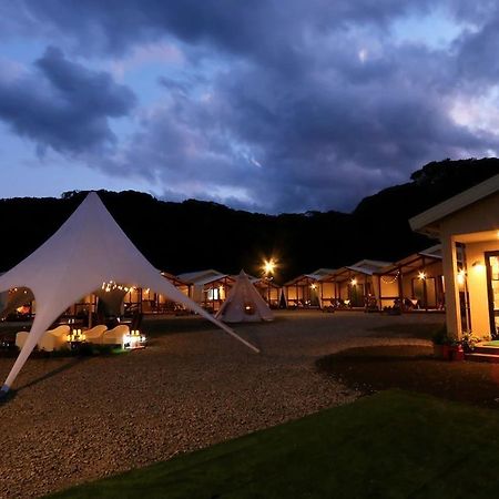 Sloth Glamping Hotel Tsushima  Buitenkant foto